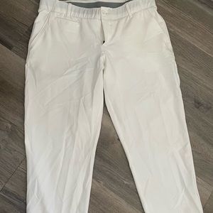 Under Armour Links Capris size 8